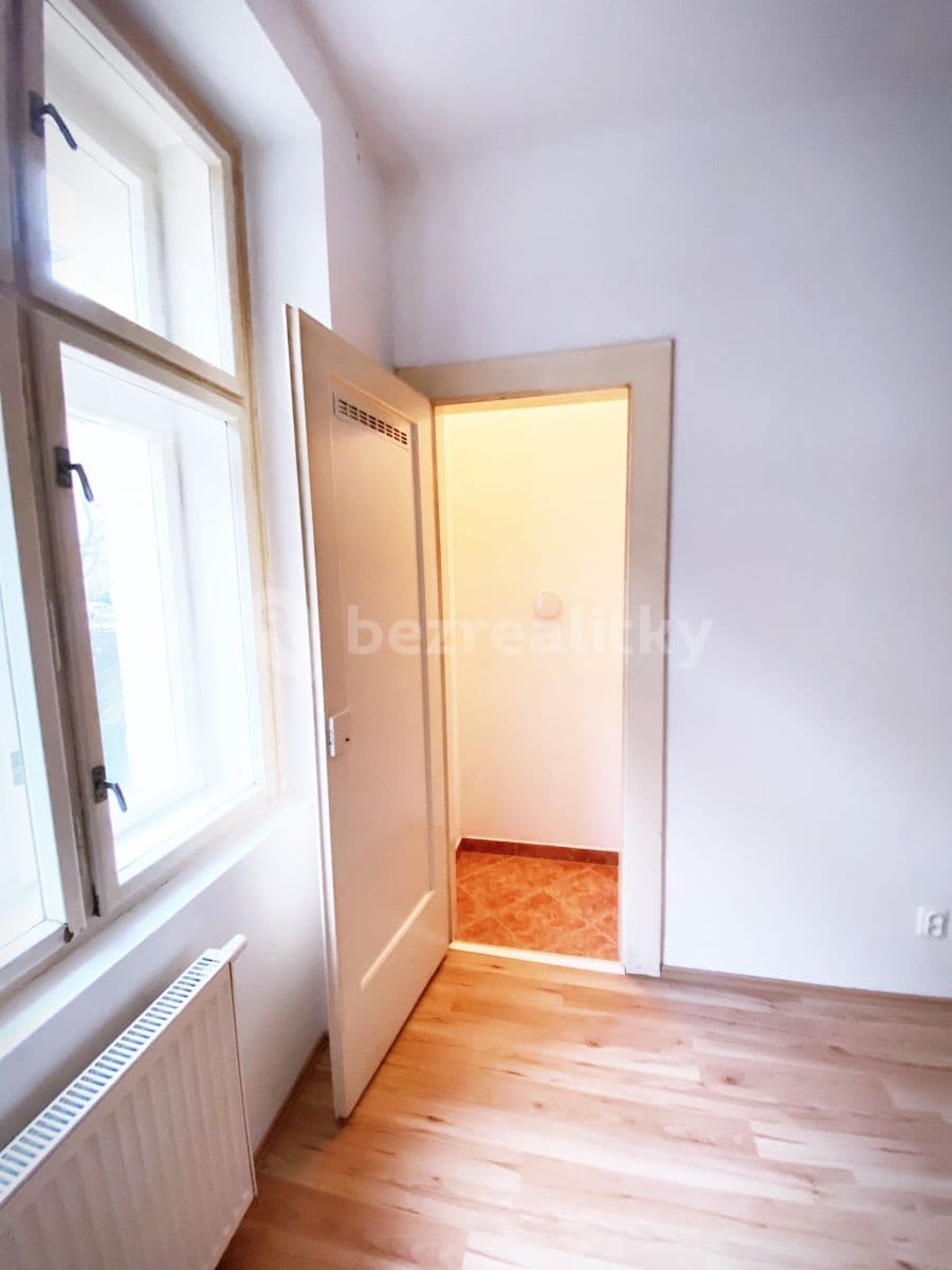 Pronájem bytu 1+kk 25 m², Bulharská, Praha, Praha Pronájem bytu 1+kk 25 m², Bulharská, Praha, Praha