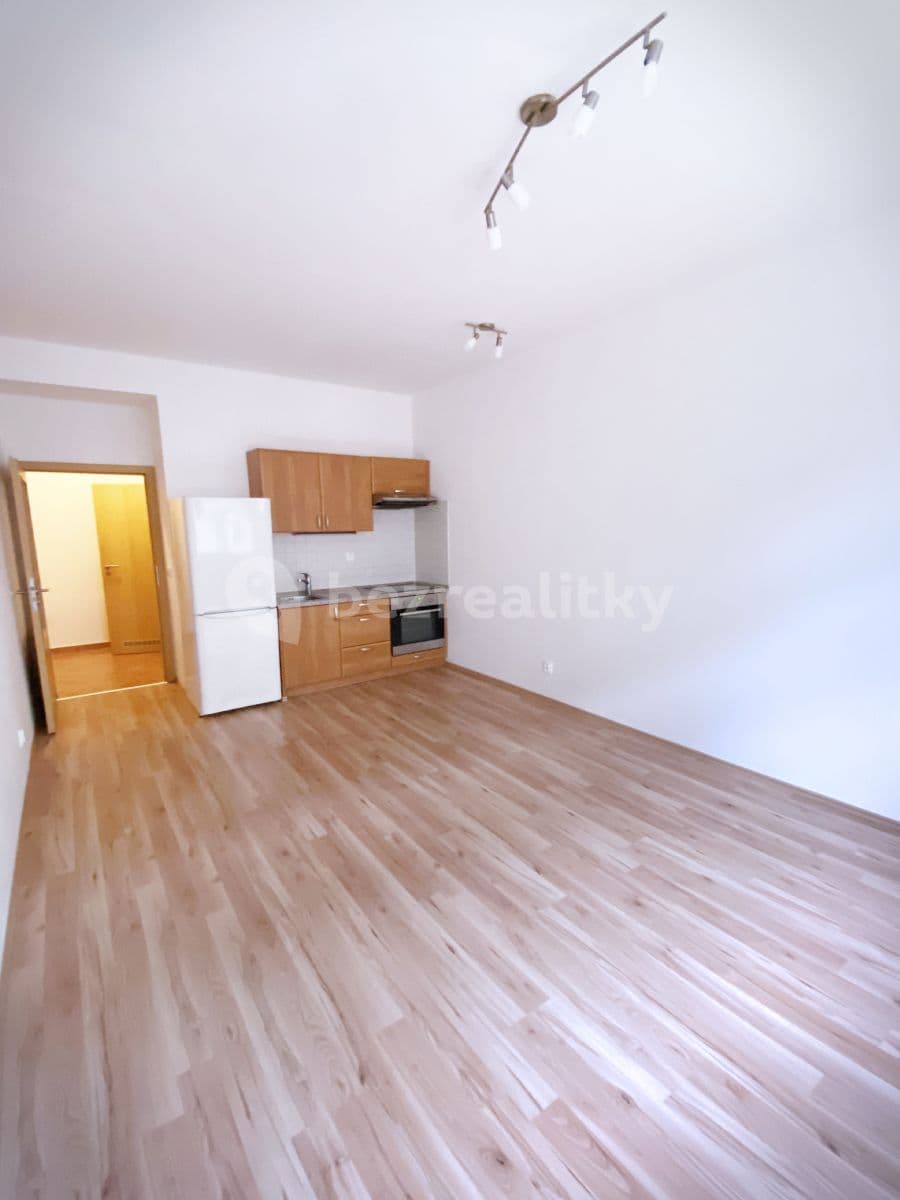 Pronájem bytu 1+kk 25 m², Bulharská, Praha, Praha Pronájem bytu 1+kk 25 m², Bulharská, Praha, Praha