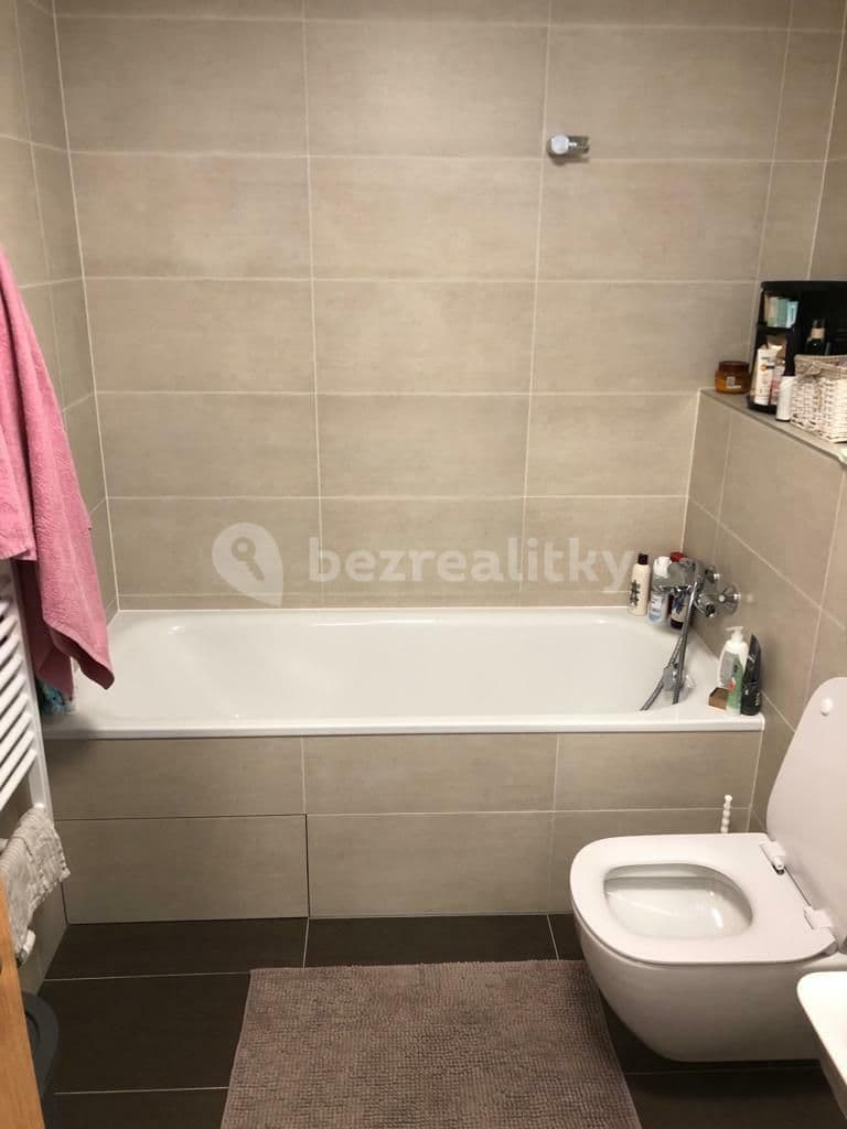 Pronájem bytu 1+kk 42 m², Vrátnická, Praha, Praha Pronájem bytu 1+kk 42 m², Vrátnická, Praha, Praha