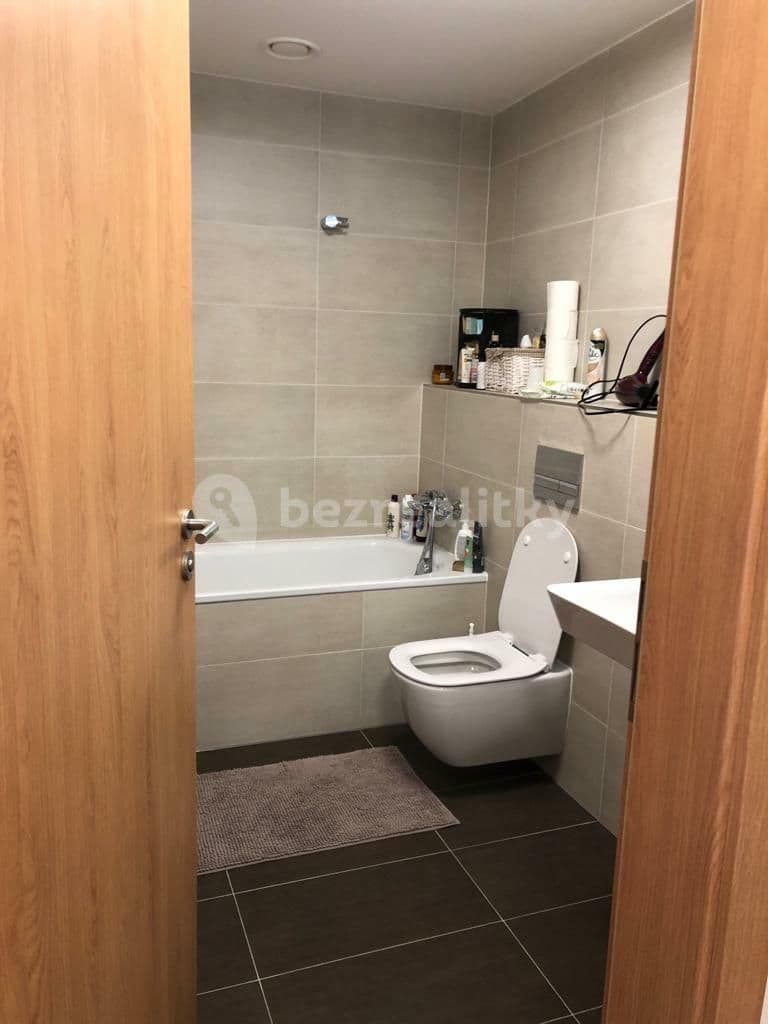 Pronájem bytu 1+kk 42 m², Vrátnická, Praha, Praha Pronájem bytu 1+kk 42 m², Vrátnická, Praha, Praha