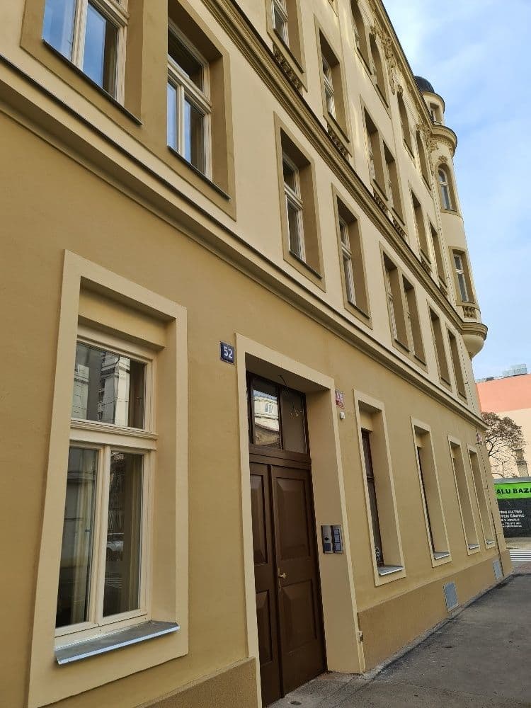 Pronájem bytu 1+kk 30 m², Tusarova, Praha, Praha Pronájem bytu 1+kk 30 m², Tusarova, Praha, Praha