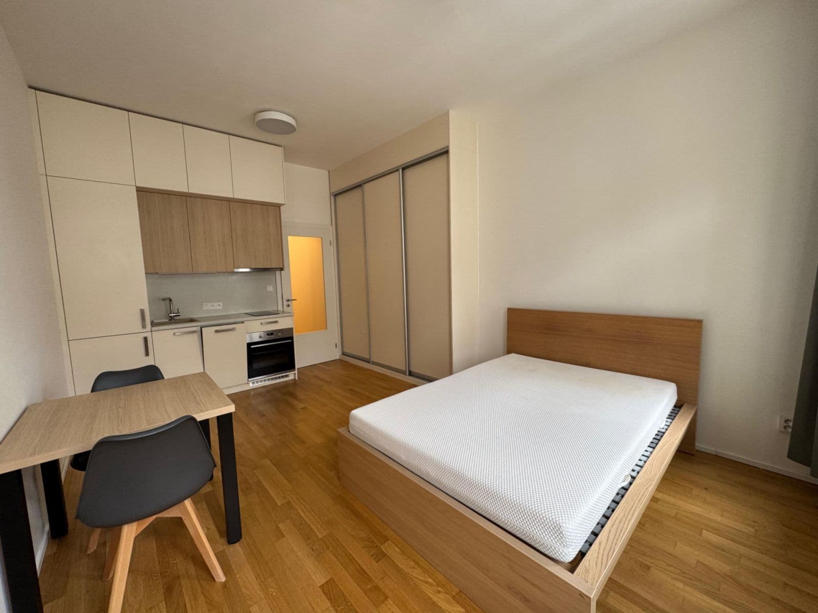 Pronájem bytu 1+kk 30 m², Tusarova, Praha, Praha Pronájem bytu 1+kk 30 m², Tusarova, Praha, Praha