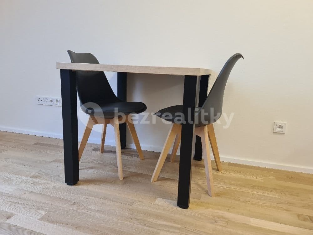 Pronájem bytu 1+kk 30 m², Tusarova, Praha, Praha Pronájem bytu 1+kk 30 m², Tusarova, Praha, Praha
