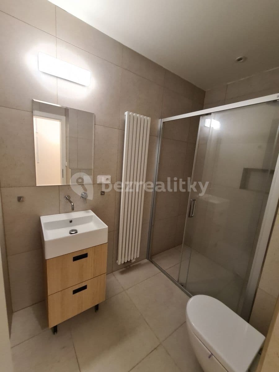 Pronájem bytu 1+kk 30 m², Tusarova, Praha, Praha Pronájem bytu 1+kk 30 m², Tusarova, Praha, Praha