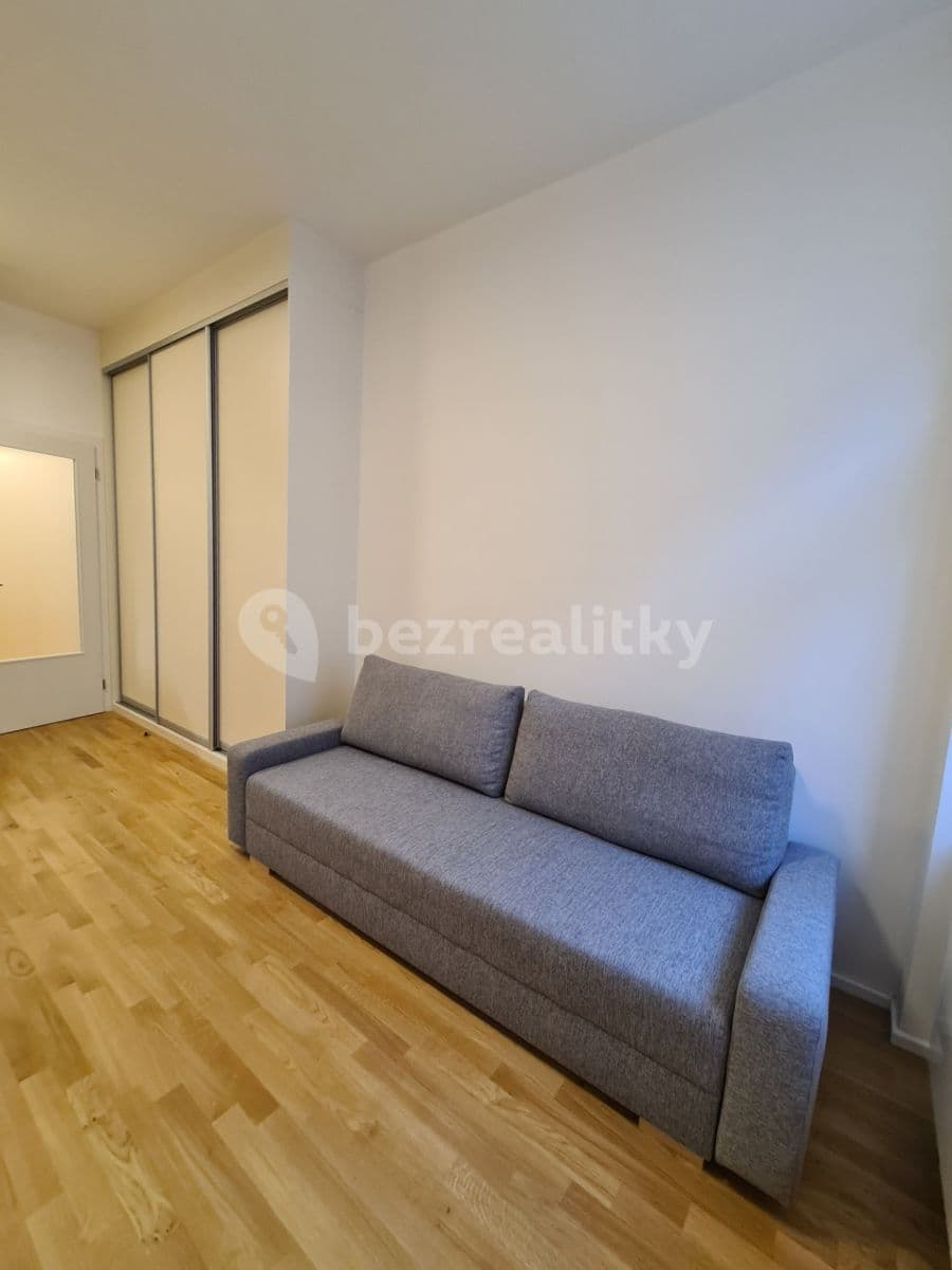 Pronájem bytu 1+kk 30 m², Tusarova, Praha, Praha Pronájem bytu 1+kk 30 m², Tusarova, Praha, Praha