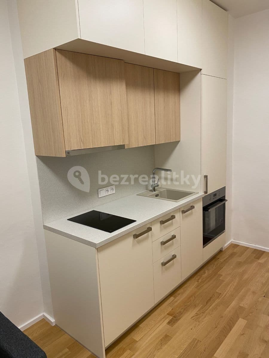 Pronájem bytu 2+kk 29 m², Tusarova, Praha, Praha Pronájem bytu 2+kk 29 m², Tusarova, Praha, Praha