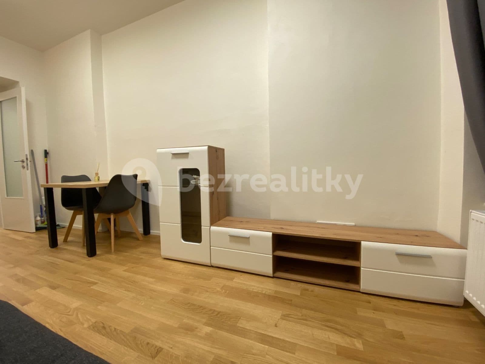 Pronájem bytu 2+kk 29 m², Tusarova, Praha, Praha Pronájem bytu 2+kk 29 m², Tusarova, Praha, Praha