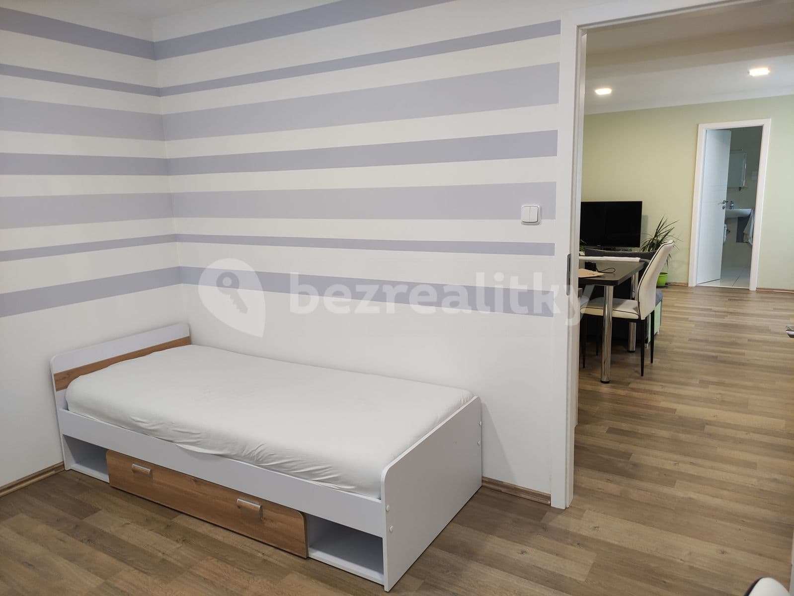 Pronájem bytu 3+kk 68 m², Pod Vlkem, Praha, Praha Pronájem bytu 3+kk 68 m², Pod Vlkem, Praha, Praha