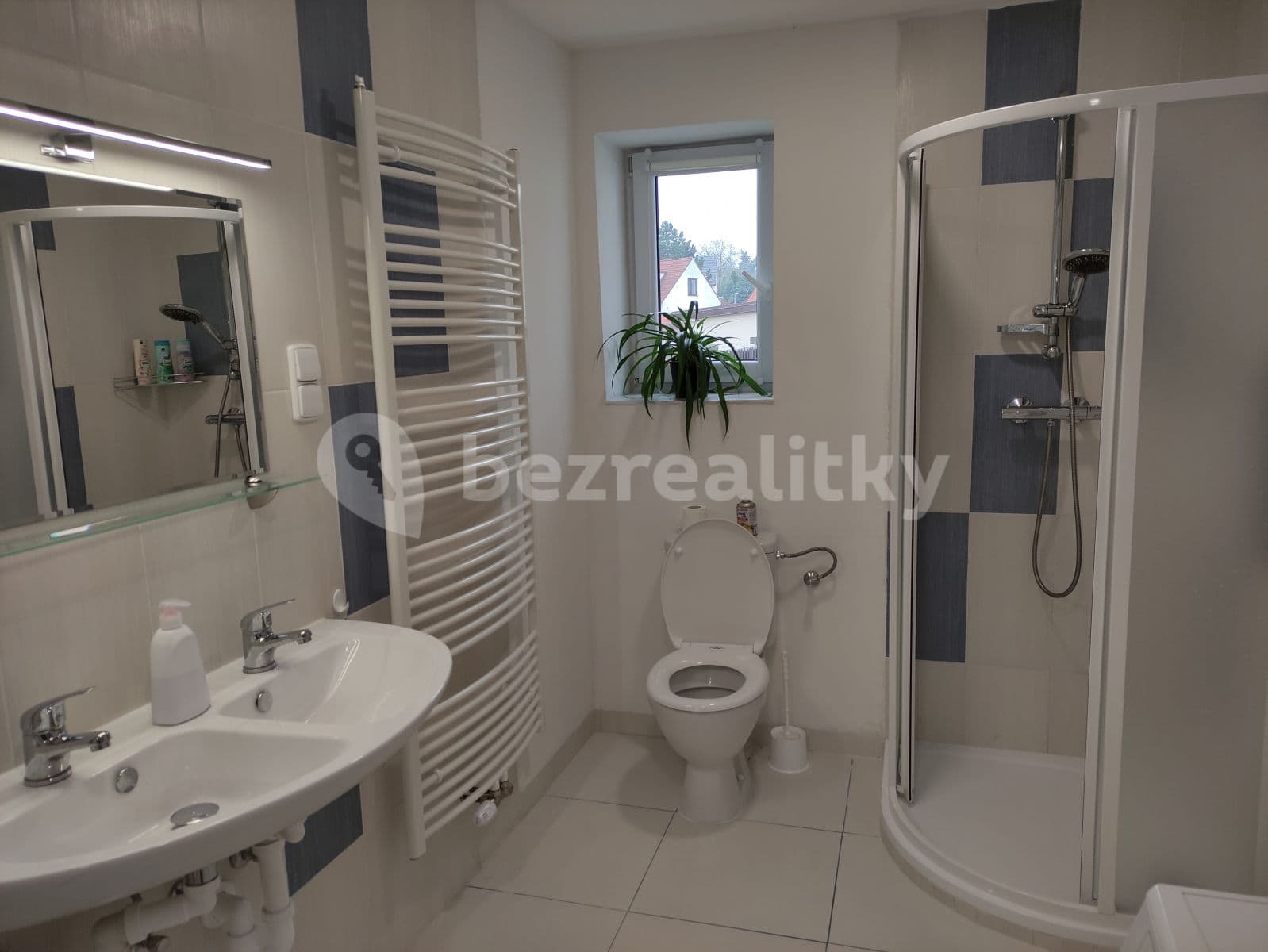 Pronájem bytu 3+kk 68 m², Pod Vlkem, Praha, Praha Pronájem bytu 3+kk 68 m², Pod Vlkem, Praha, Praha
