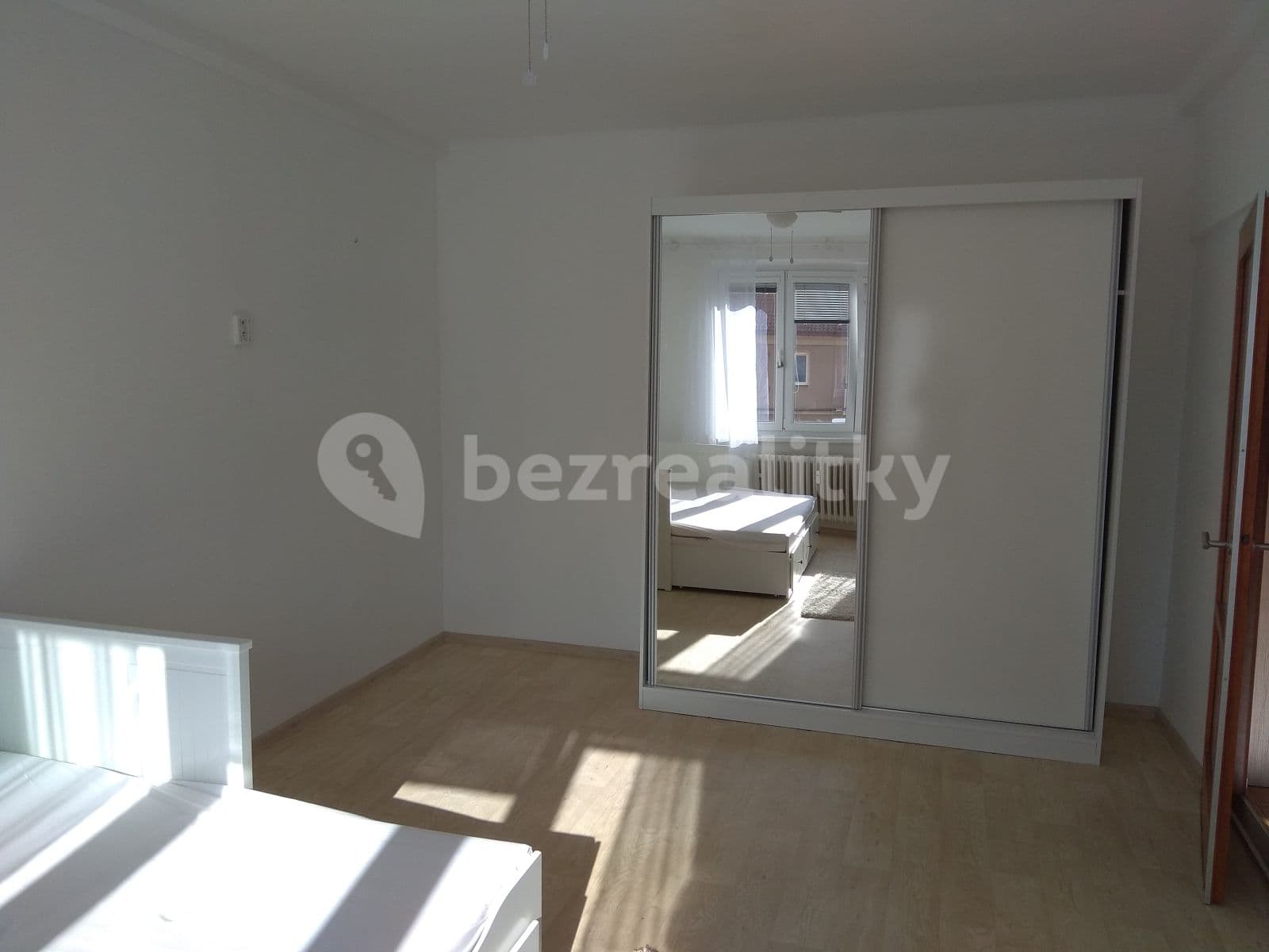 Pronájem bytu 1+1 39 m², Průmyslová, Hradec Králové, Královéhradecký kraj Pronájem bytu 1+1 39 m², Průmyslová, Hradec Králové, Královéhradecký kraj