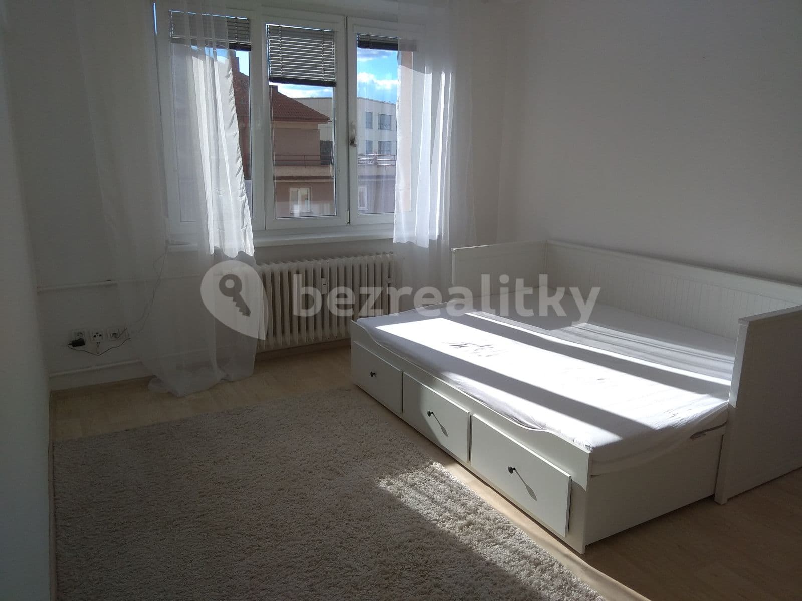 Pronájem bytu 1+1 39 m², Průmyslová, Hradec Králové, Královéhradecký kraj Pronájem bytu 1+1 39 m², Průmyslová, Hradec Králové, Královéhradecký kraj