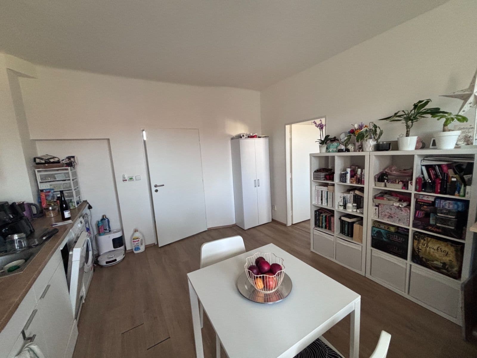 Pronájem bytu 2+kk 43 m², Hutařova, Brno, Jihomoravský kraj Pronájem bytu 2+kk 43 m², Hutařova, Brno, Jihomoravský kraj