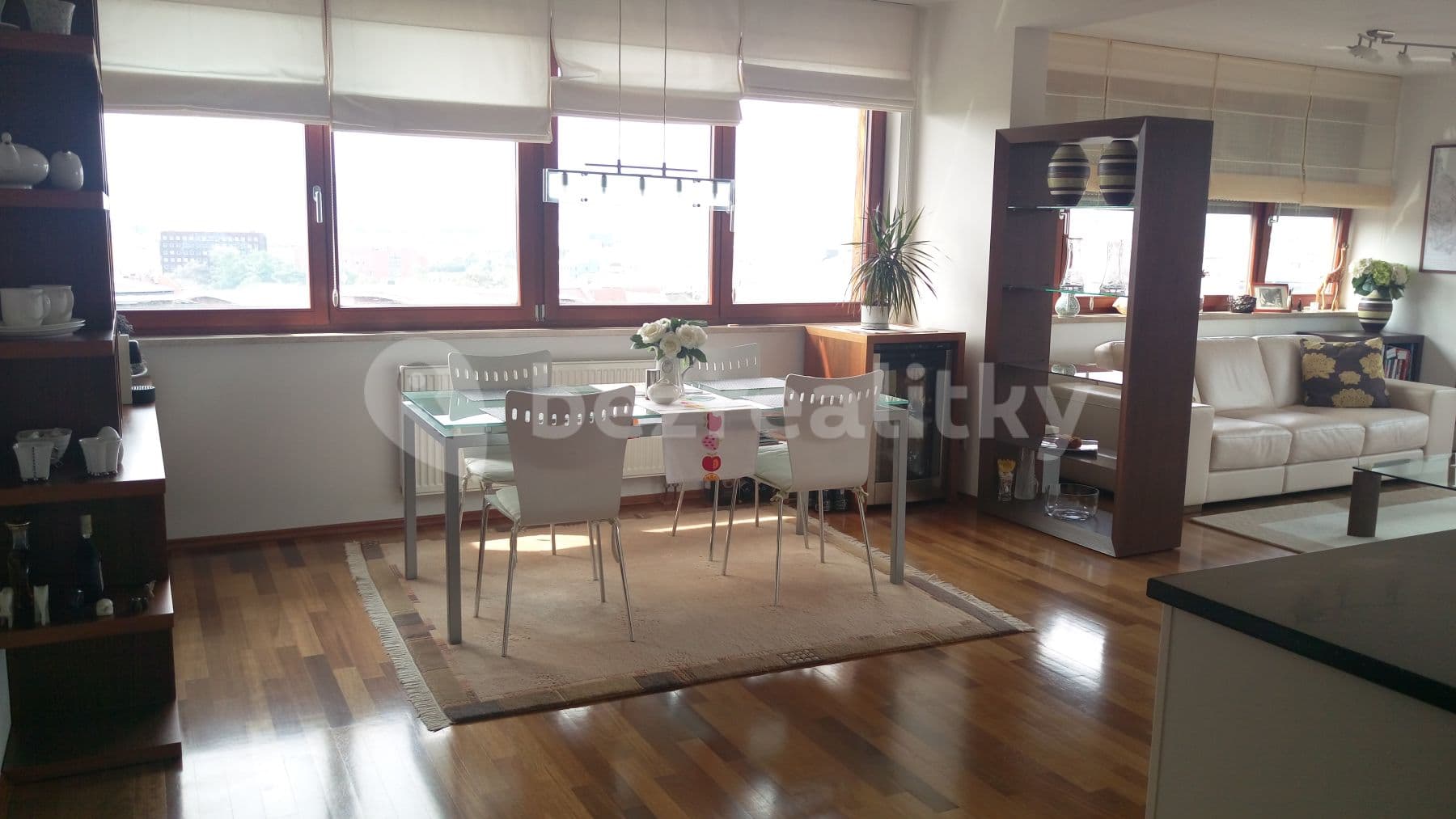 Pronájem bytu 3+kk 98 m², Podnádražní, Praha, Praha Pronájem bytu 3+kk 98 m², Podnádražní, Praha, Praha