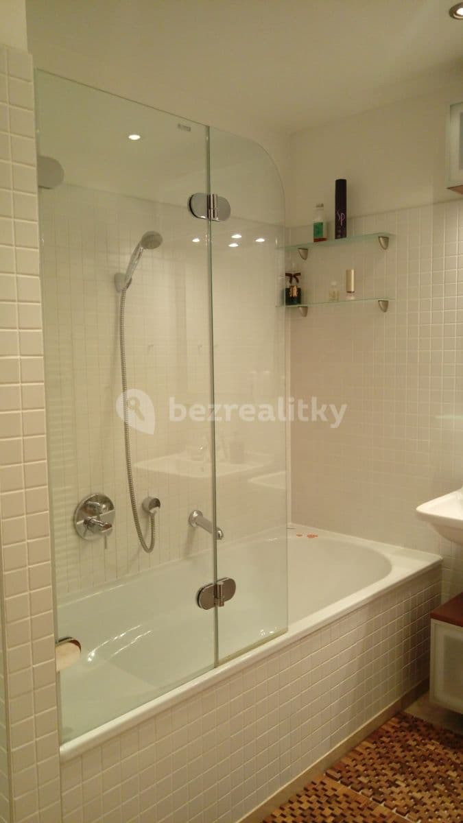 Pronájem bytu 3+kk 98 m², Podnádražní, Praha, Praha Pronájem bytu 3+kk 98 m², Podnádražní, Praha, Praha