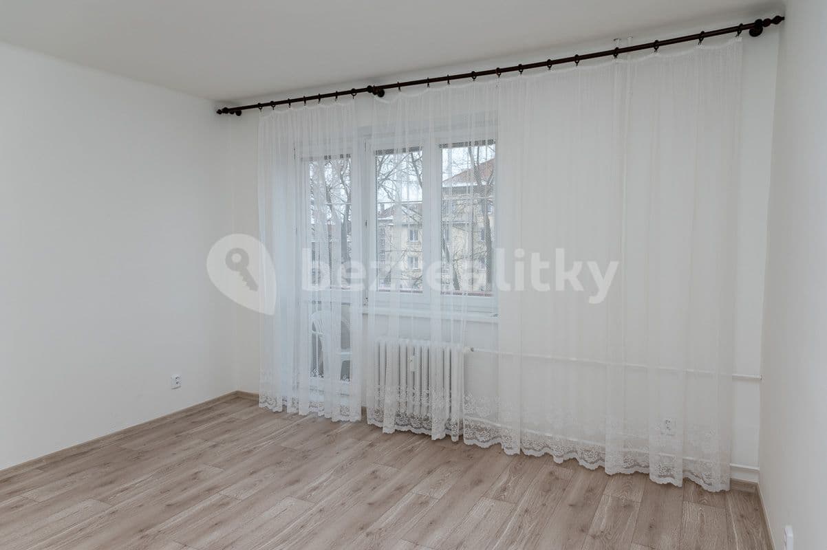 Pronájem bytu 2+1 65 m², Gorkého, Pardubice, Pardubický kraj Pronájem bytu 2+1 65 m², Gorkého, Pardubice, Pardubický kraj