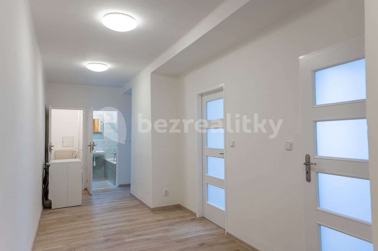 Pronájem bytu 2+1 65 m², Gorkého, Pardubice, Pardubický kraj Pronájem bytu 2+1 65 m², Gorkého, Pardubice, Pardubický kraj