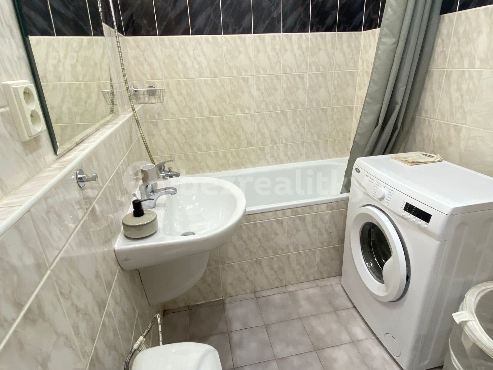 Pronájem bytu 2+kk 47 m², Biskupcova, Praha, Praha Pronájem bytu 2+kk 47 m², Biskupcova, Praha, Praha