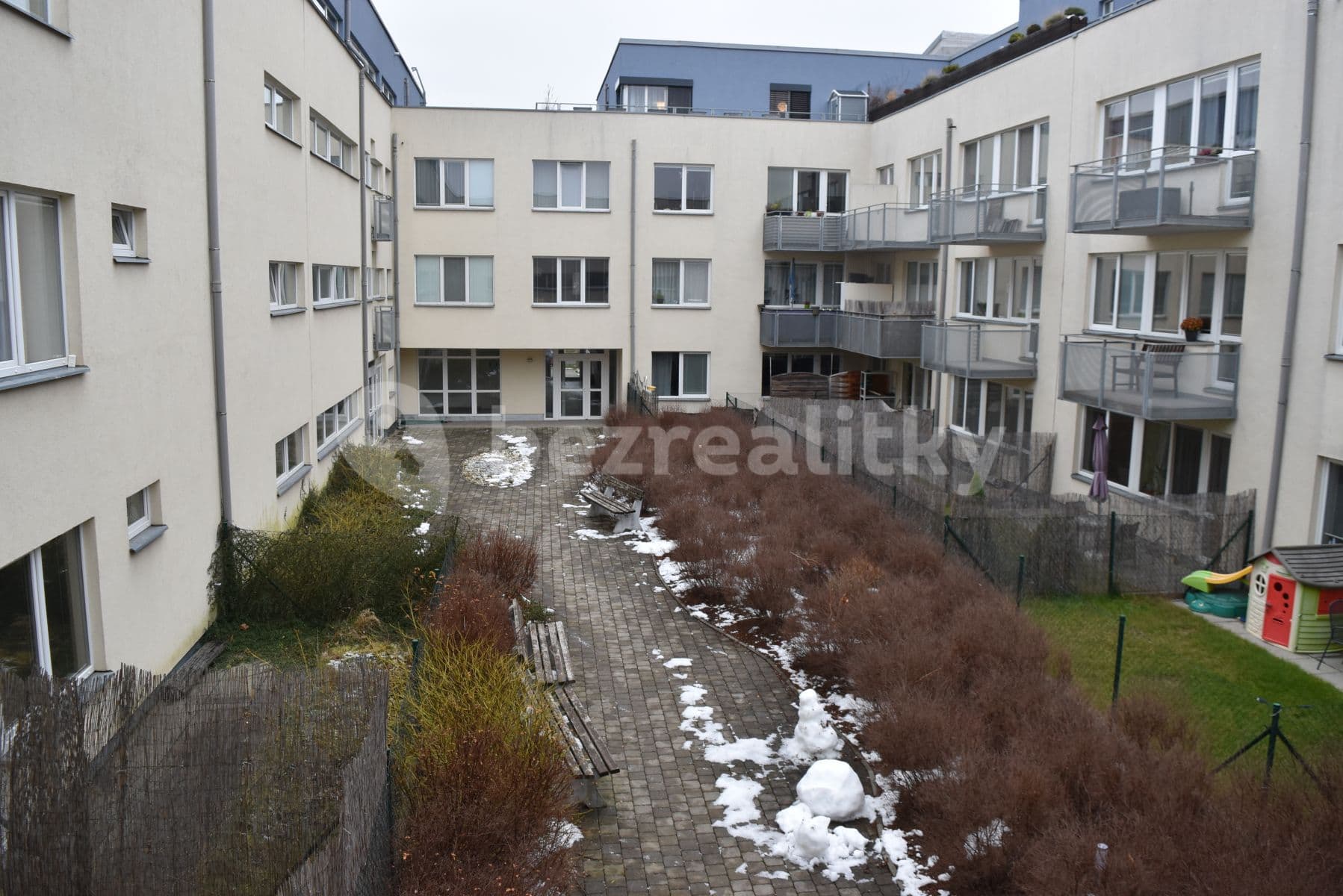 Pronájem bytu 2+kk 57 m², U Hostavického potoka, Praha, Praha Pronájem bytu 2+kk 57 m², U Hostavického potoka, Praha, Praha