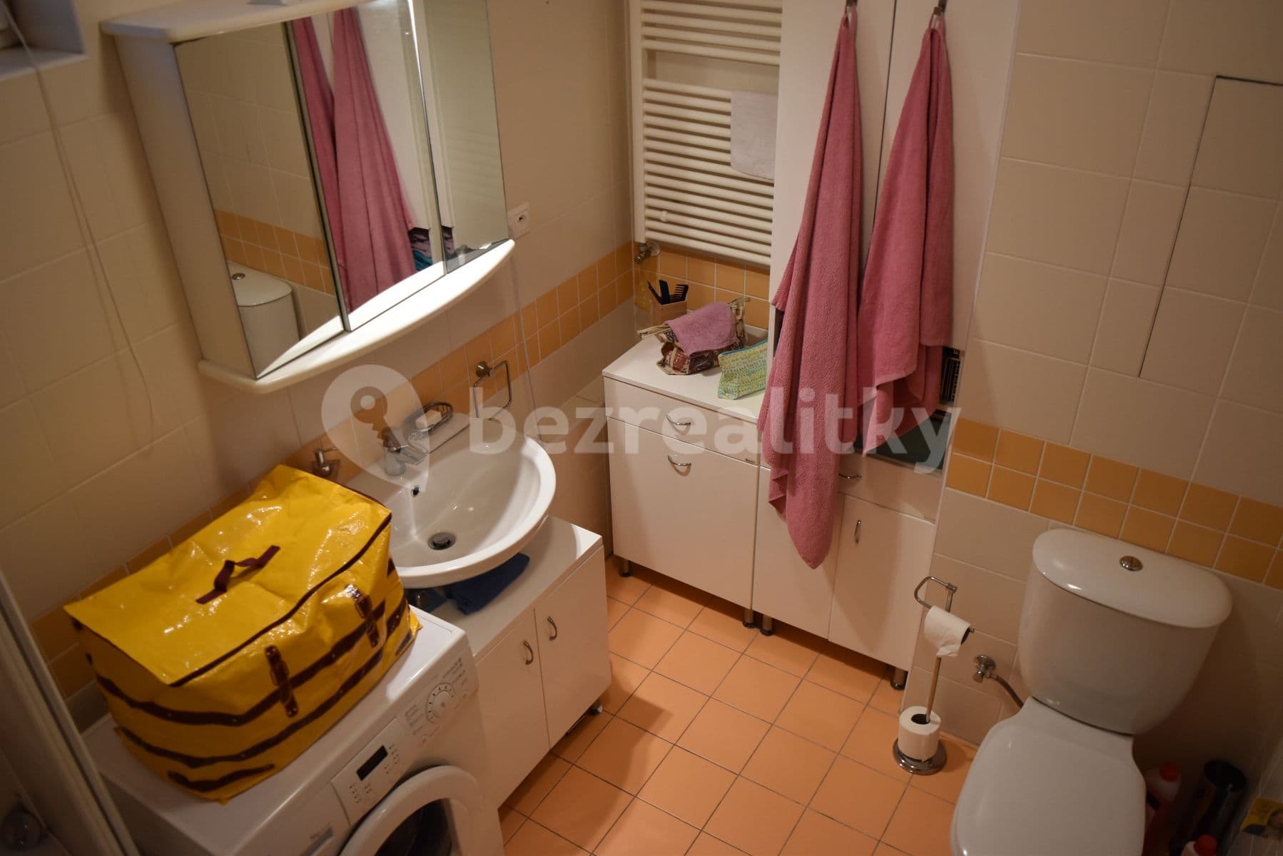 Pronájem bytu 2+kk 57 m², U Hostavického potoka, Praha, Praha Pronájem bytu 2+kk 57 m², U Hostavického potoka, Praha, Praha