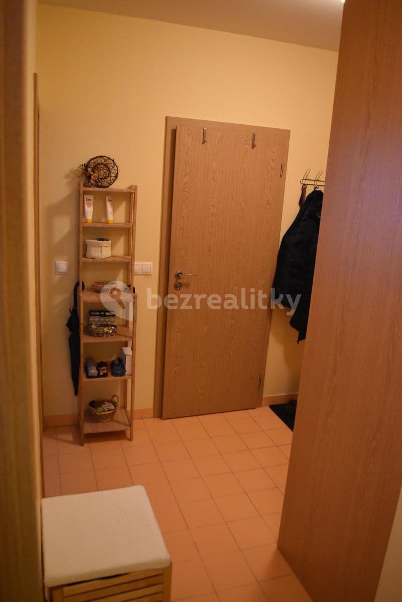 Pronájem bytu 2+kk 57 m², U Hostavického potoka, Praha, Praha Pronájem bytu 2+kk 57 m², U Hostavického potoka, Praha, Praha