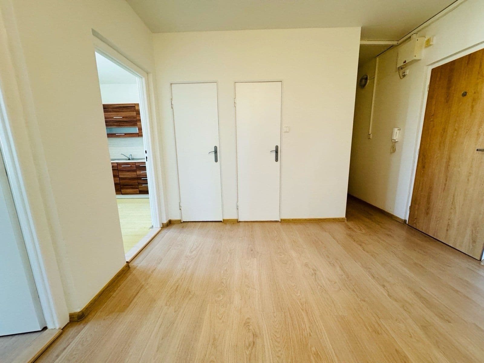 Pronájem bytu 3+1 66 m², Československé armády, Frýdek-Místek, Moravskoslezský kraj Pronájem bytu 3+1 66 m², Československé armády, Frýdek-Místek, Moravskoslezský kraj