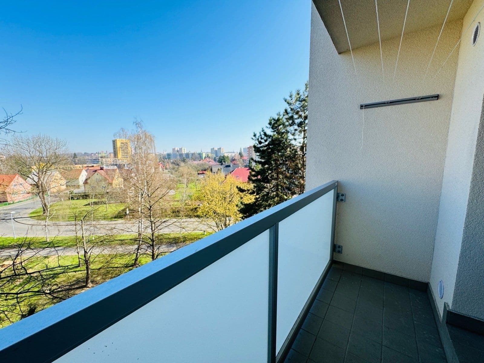 Pronájem bytu 3+1 66 m², Československé armády, Frýdek-Místek, Moravskoslezský kraj Pronájem bytu 3+1 66 m², Československé armády, Frýdek-Místek, Moravskoslezský kraj