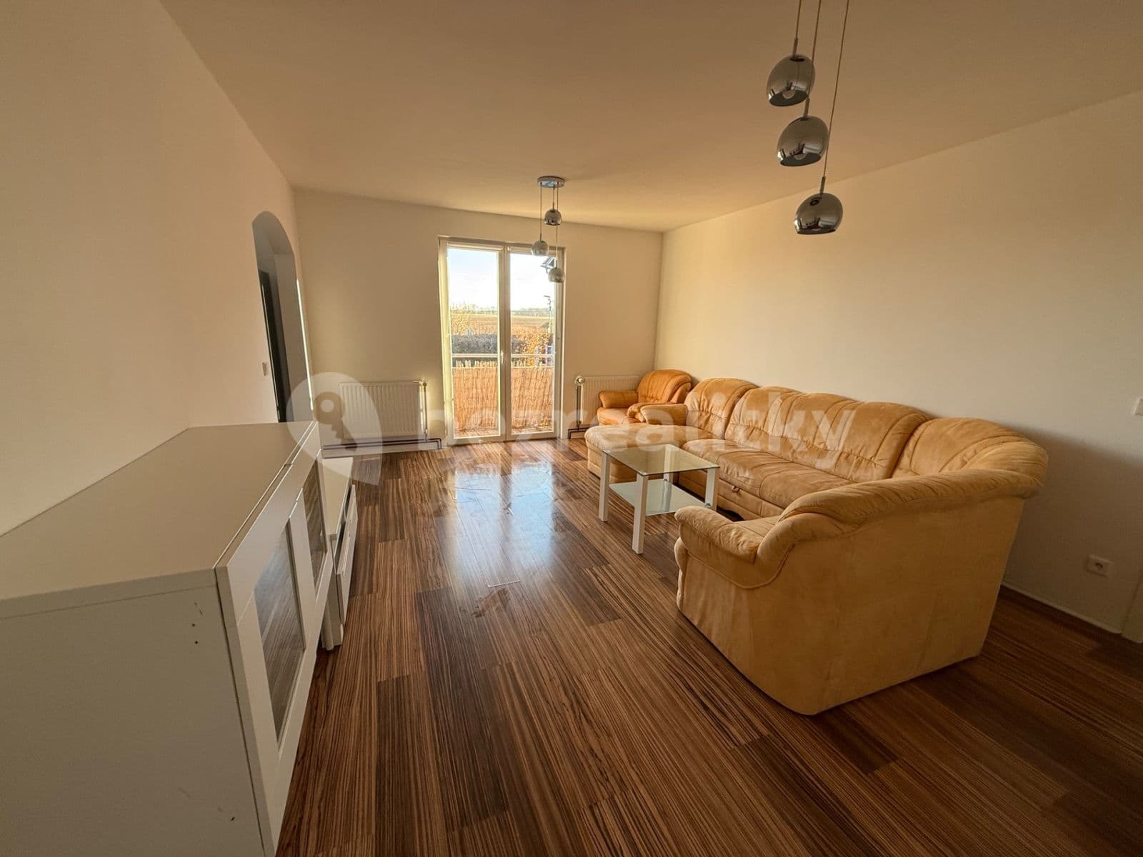 Pronájem bytu 2+1 62 m², Průběžná, Nupaky, Středočeský kraj Pronájem bytu 2+1 62 m², Průběžná, Nupaky, Středočeský kraj