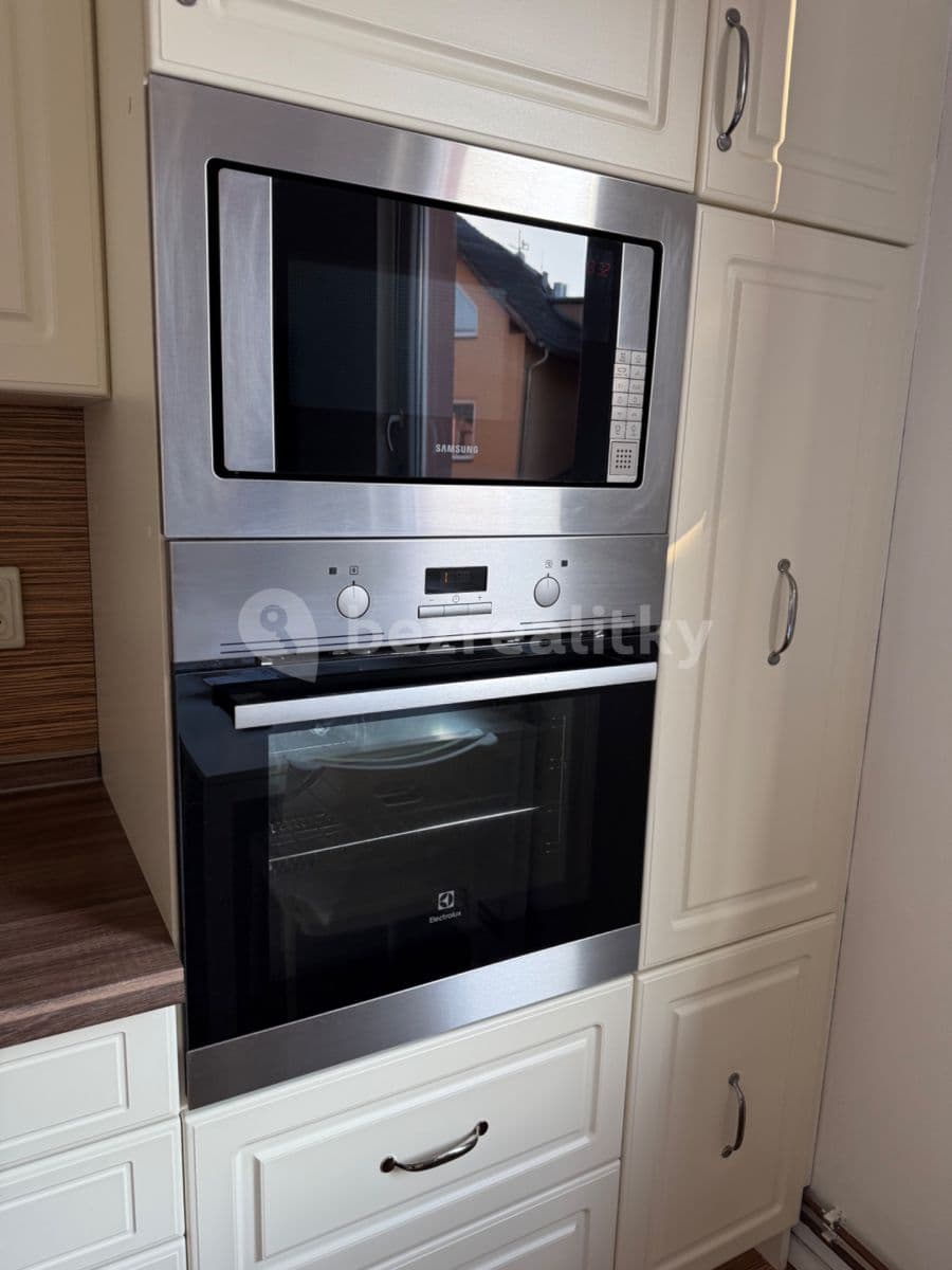 Pronájem bytu 2+1 62 m², Průběžná, Nupaky, Středočeský kraj Pronájem bytu 2+1 62 m², Průběžná, Nupaky, Středočeský kraj