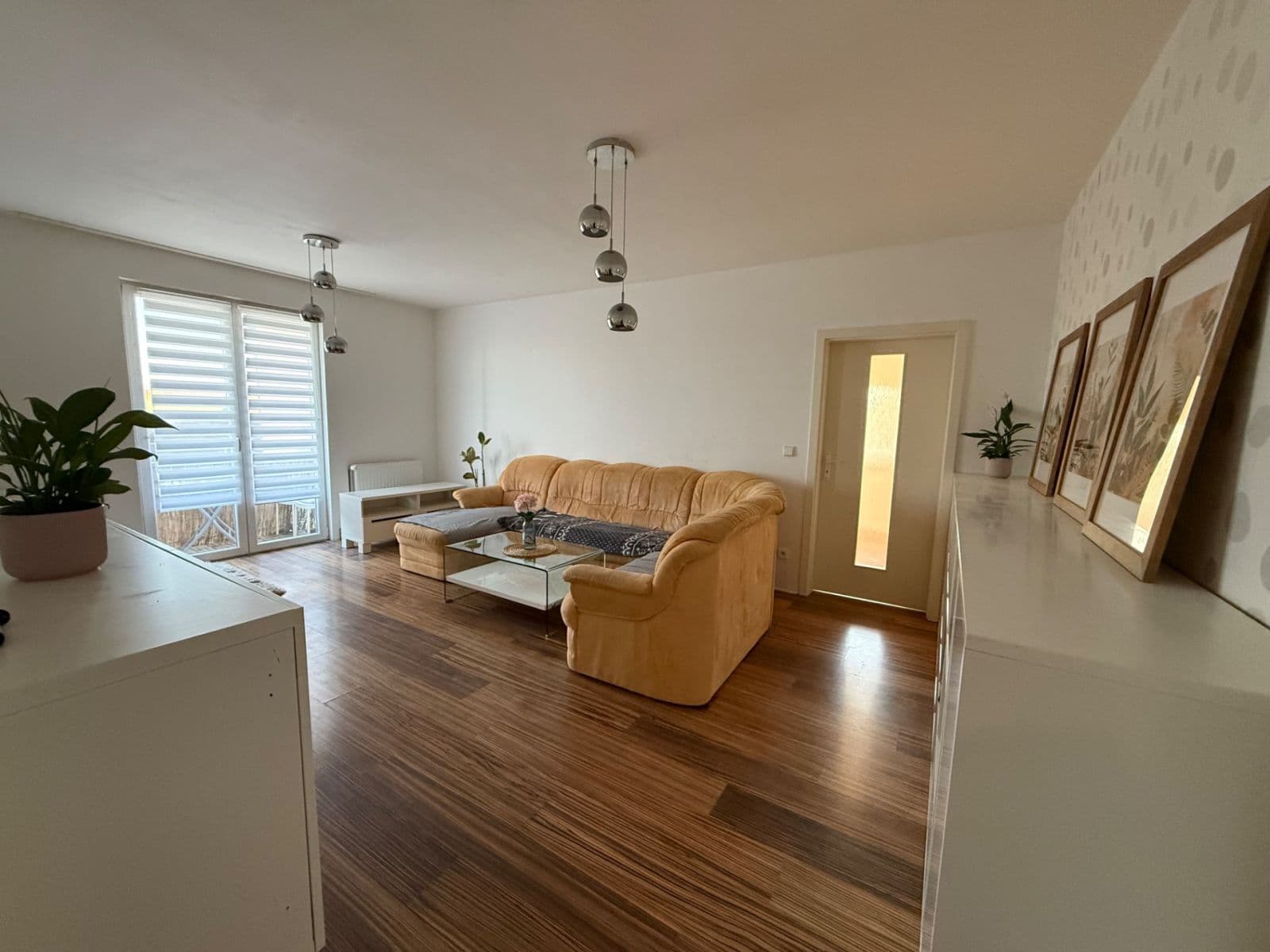 Pronájem bytu 2+1 62 m², Průběžná, Nupaky, Středočeský kraj Pronájem bytu 2+1 62 m², Průběžná, Nupaky, Středočeský kraj