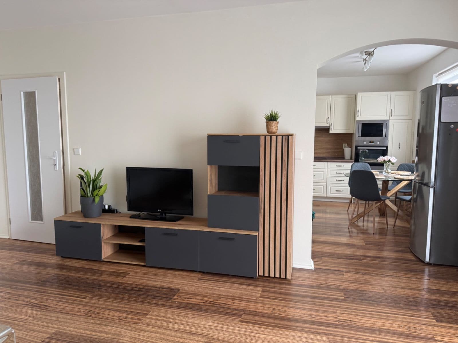 Pronájem bytu 2+1 62 m², Průběžná, Nupaky, Středočeský kraj Pronájem bytu 2+1 62 m², Průběžná, Nupaky, Středočeský kraj