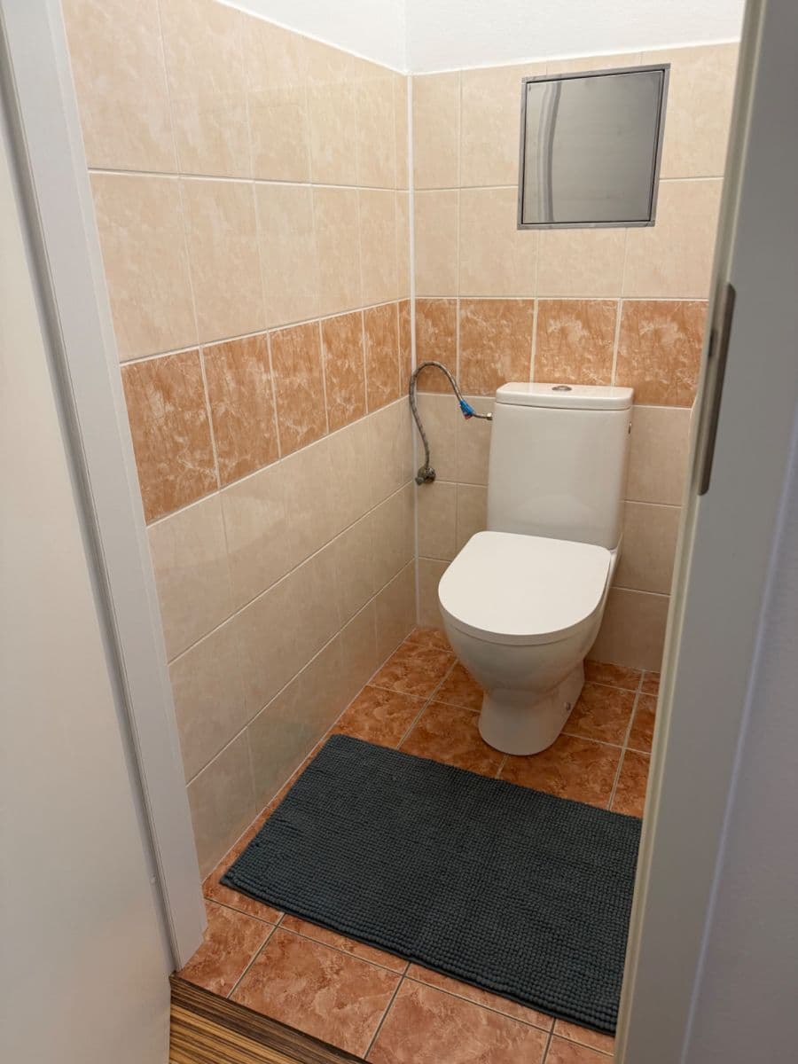 Pronájem bytu 2+1 62 m², Průběžná, Nupaky, Středočeský kraj Pronájem bytu 2+1 62 m², Průběžná, Nupaky, Středočeský kraj