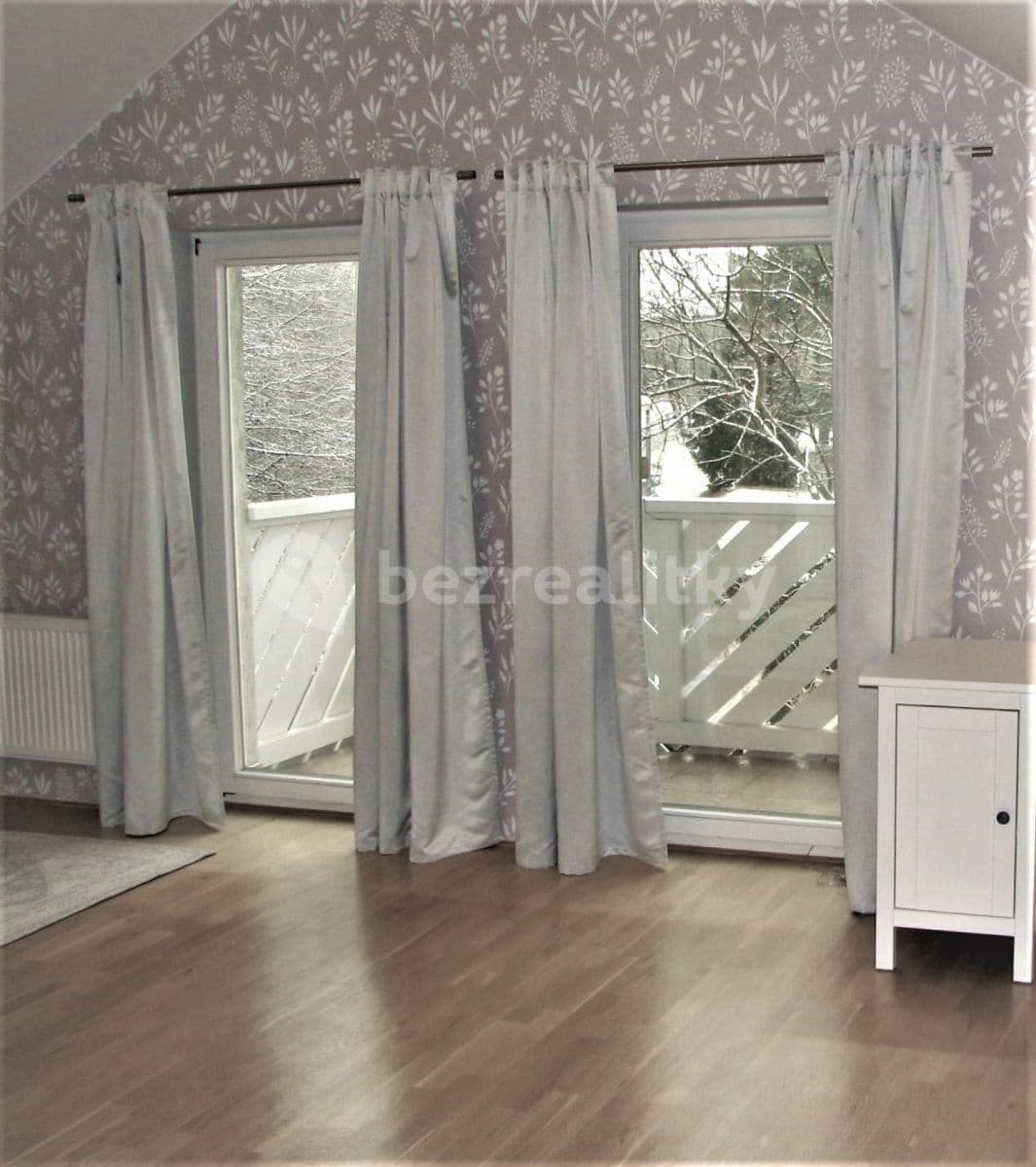 Pronájem bytu 2+kk 72 m², Mezitraťová, Praha, Praha Pronájem bytu 2+kk 72 m², Mezitraťová, Praha, Praha