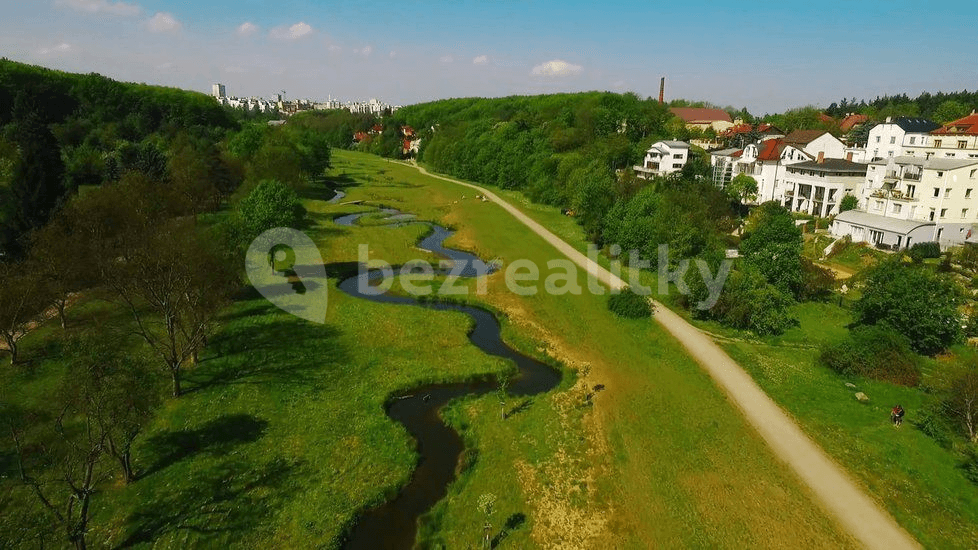 Pronájem bytu 2+kk 72 m², Mezitraťová, Praha, Praha Pronájem bytu 2+kk 72 m², Mezitraťová, Praha, Praha