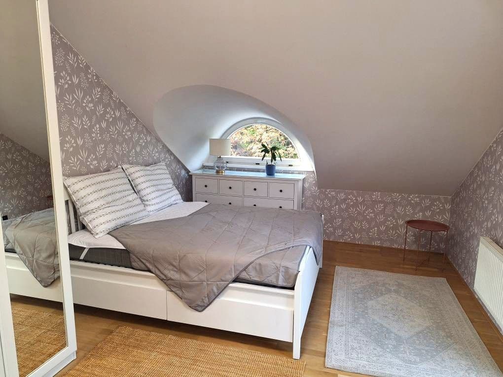 Pronájem bytu 2+kk 72 m², Mezitraťová, Praha, Praha Pronájem bytu 2+kk 72 m², Mezitraťová, Praha, Praha
