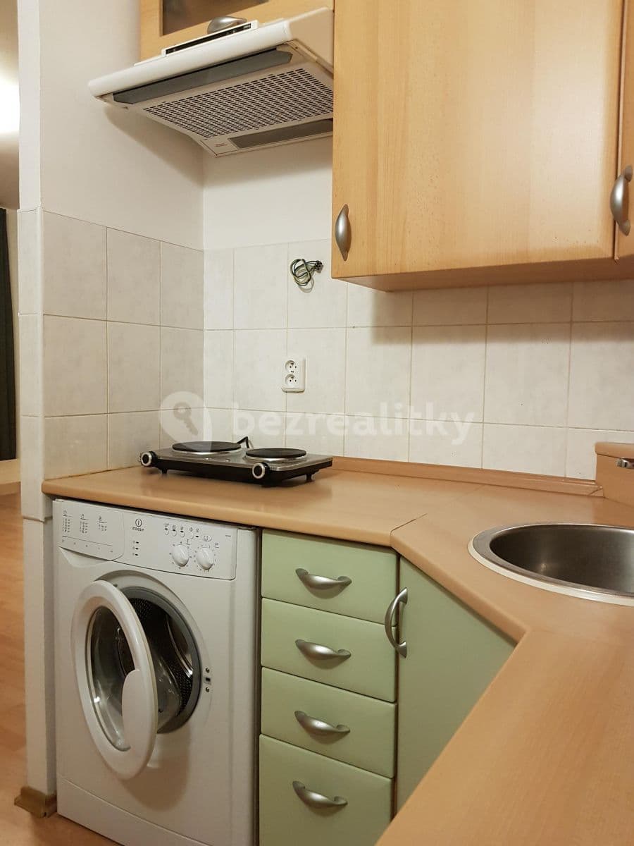 Pronájem bytu 1+kk 35 m², Braunerova, Praha, Praha Pronájem bytu 1+kk 35 m², Braunerova, Praha, Praha