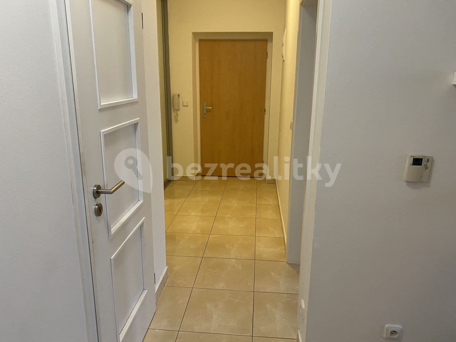 Pronájem bytu 2+kk 64 m², Přemyslovská, Roztoky, Středočeský kraj Pronájem bytu 2+kk 64 m², Přemyslovská, Roztoky, Středočeský kraj