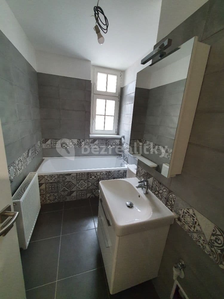 Pronájem bytu 2+kk 60 m², Emy Destinové, Ústí nad Labem, Ústecký kraj Pronájem bytu 2+kk 60 m², Emy Destinové, Ústí nad Labem, Ústecký kraj