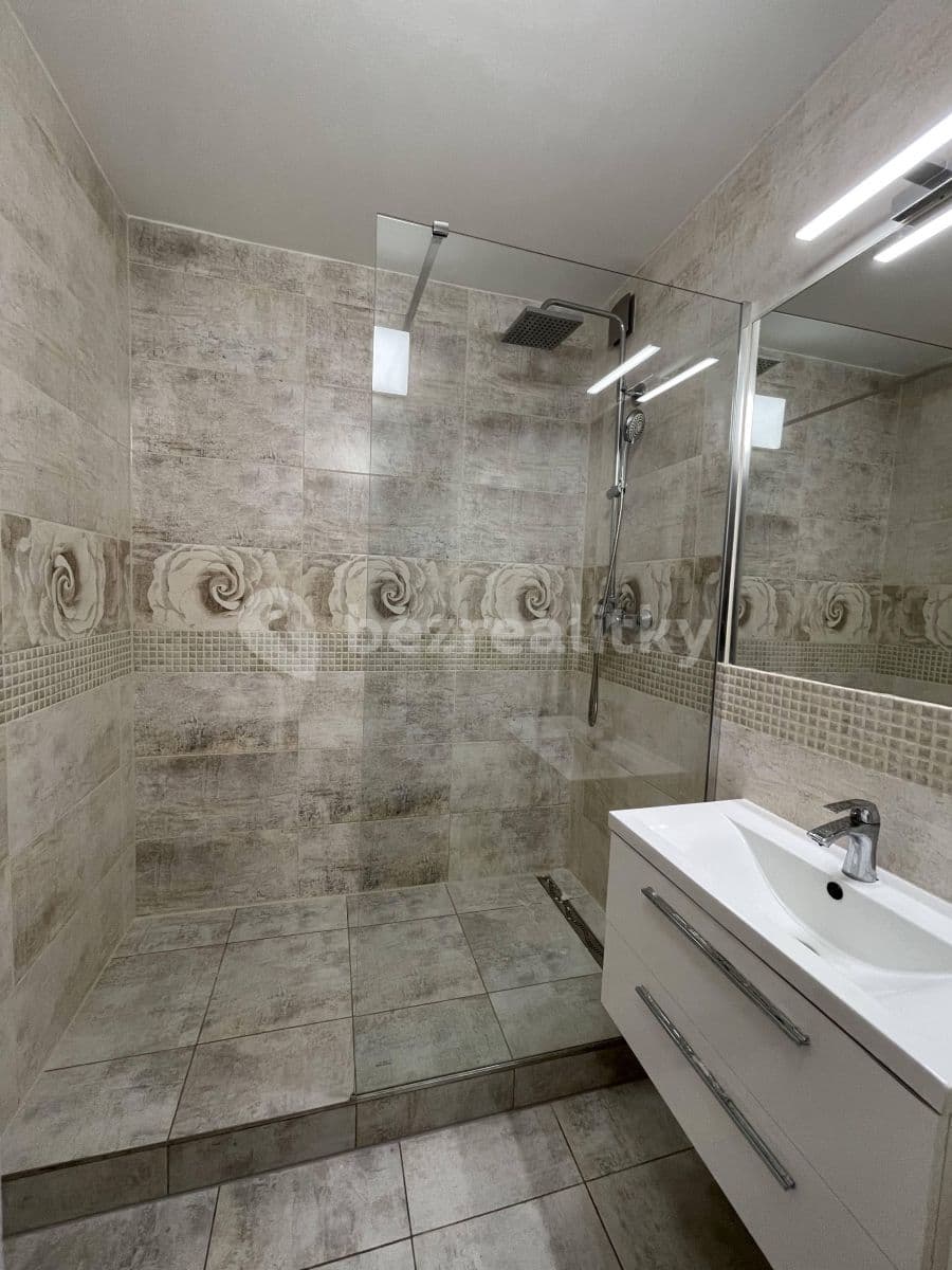 Pronájem bytu 3+1 82 m², Petržílkova, Praha, Praha Pronájem bytu 3+1 82 m², Petržílkova, Praha, Praha