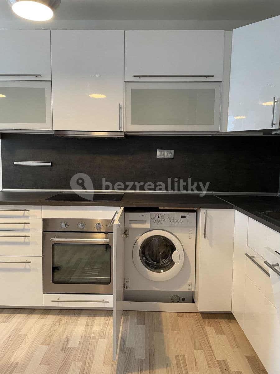 Pronájem bytu 3+1 82 m², Petržílkova, Praha, Praha Pronájem bytu 3+1 82 m², Petržílkova, Praha, Praha