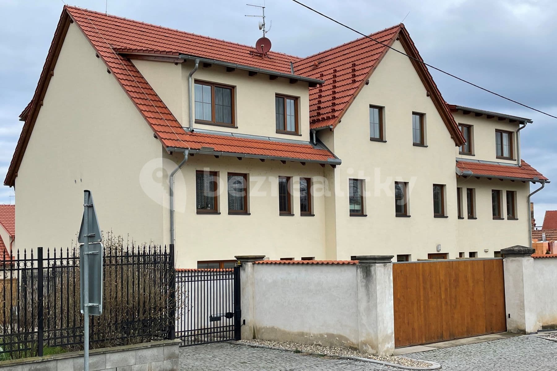 Pronájem bytu 2+kk 50 m², Plantáž, Brandýs nad Labem-Stará Boleslav, Středočeský kraj Pronájem bytu 2+kk 50 m², Plantáž, Brandýs nad Labem-Stará Boleslav, Středočeský kraj