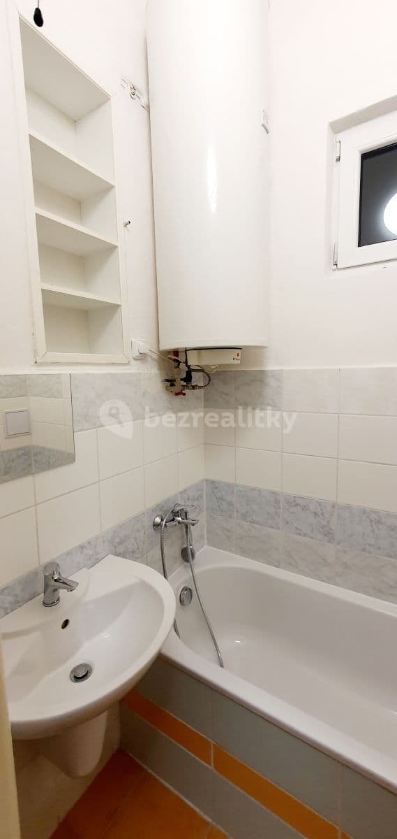 Pronájem bytu 1+kk 30 m², Křižíkova, Praha, Praha Pronájem bytu 1+kk 30 m², Křižíkova, Praha, Praha