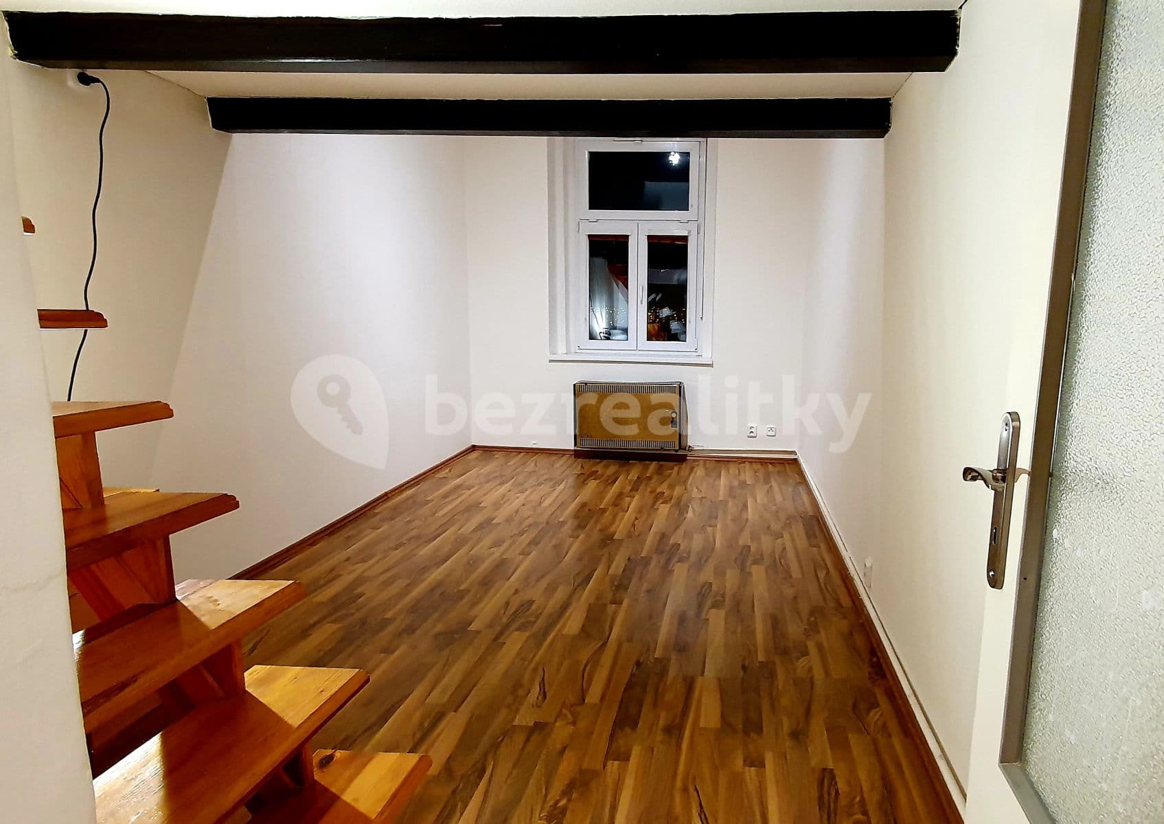 Pronájem bytu 1+kk 30 m², Křižíkova, Praha, Praha Pronájem bytu 1+kk 30 m², Křižíkova, Praha, Praha