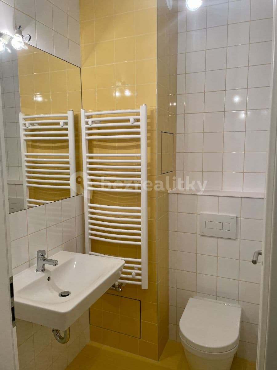 Pronájem bytu 1+kk 23 m², Poděbradská, Praha, Praha Pronájem bytu 1+kk 23 m², Poděbradská, Praha, Praha