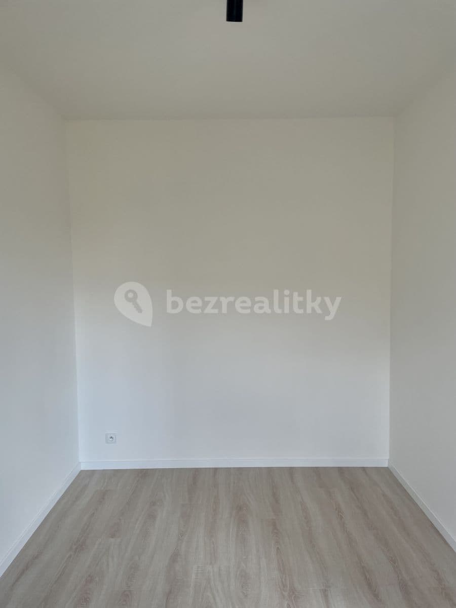 Pronájem bytu 1+kk 23 m², Poděbradská, Praha, Praha Pronájem bytu 1+kk 23 m², Poděbradská, Praha, Praha