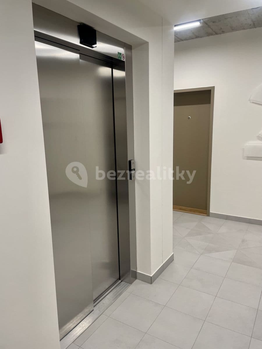Pronájem bytu 1+kk 23 m², Poděbradská, Praha, Praha Pronájem bytu 1+kk 23 m², Poděbradská, Praha, Praha