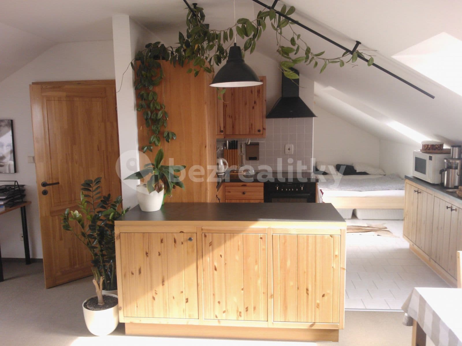 Pronájem bytu 1+kk 51 m², Suchdolské náměstí, Praha, Praha Pronájem bytu 1+kk 51 m², Suchdolské náměstí, Praha, Praha