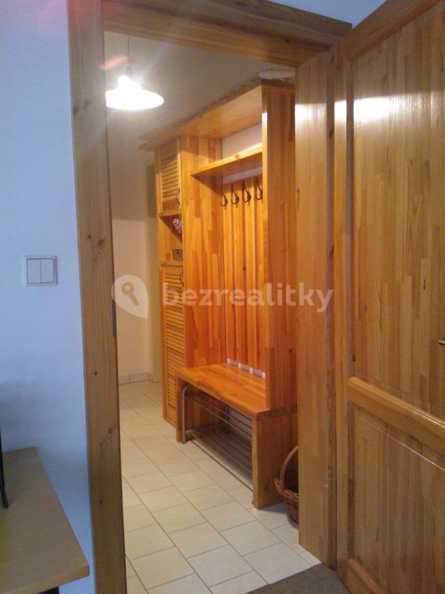 Pronájem bytu 1+kk 51 m², Suchdolské náměstí, Praha, Praha Pronájem bytu 1+kk 51 m², Suchdolské náměstí, Praha, Praha