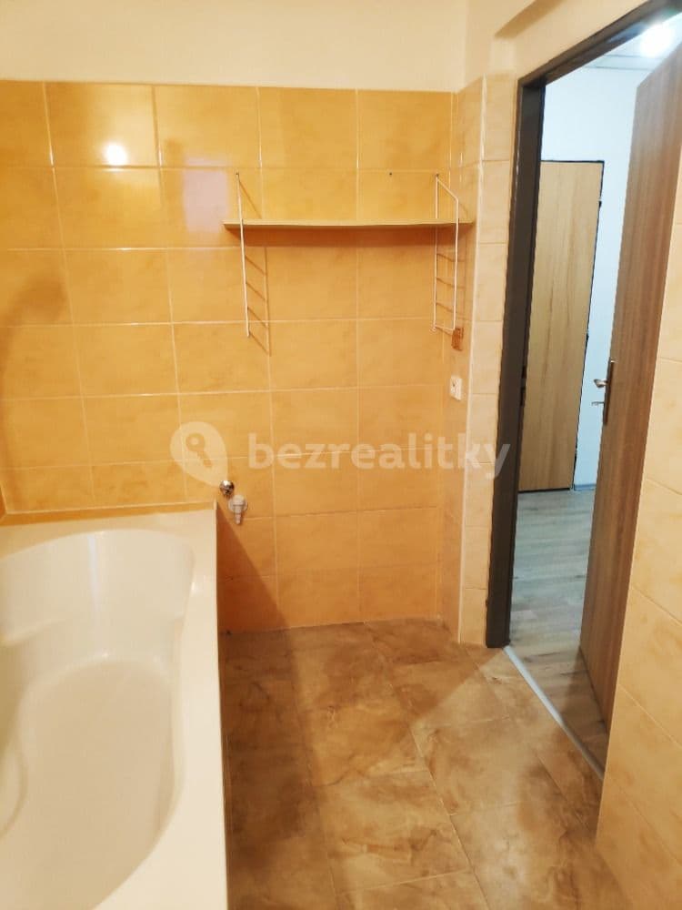 Pronájem bytu 1+kk 40 m², Heřmanského, Heřmanův Městec, Pardubický kraj Pronájem bytu 1+kk 40 m², Heřmanského, Heřmanův Městec, Pardubický kraj