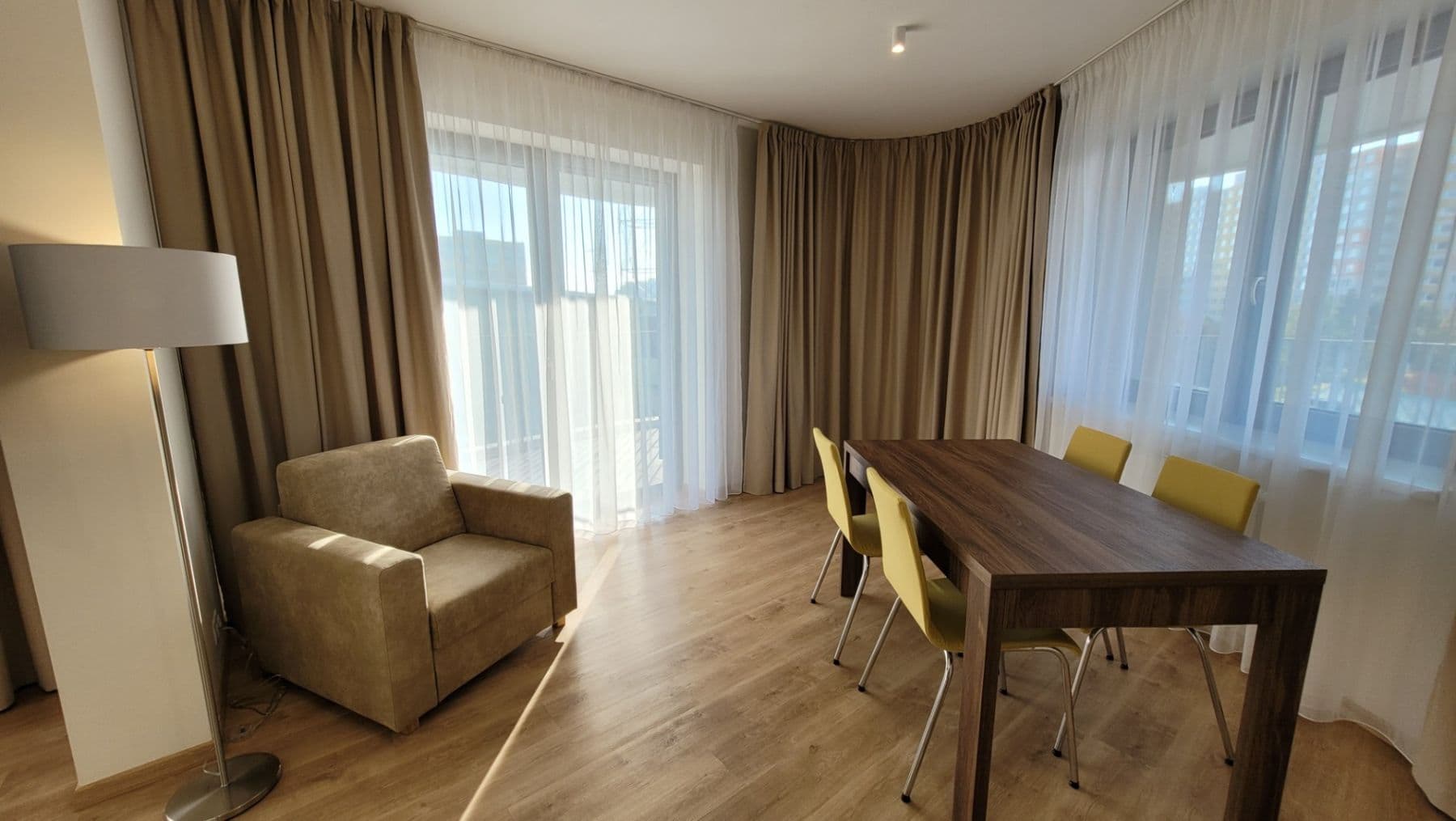 Pronájem bytu 3+kk 88 m², Mukařovského, Praha, Praha Pronájem bytu 3+kk 88 m², Mukařovského, Praha, Praha