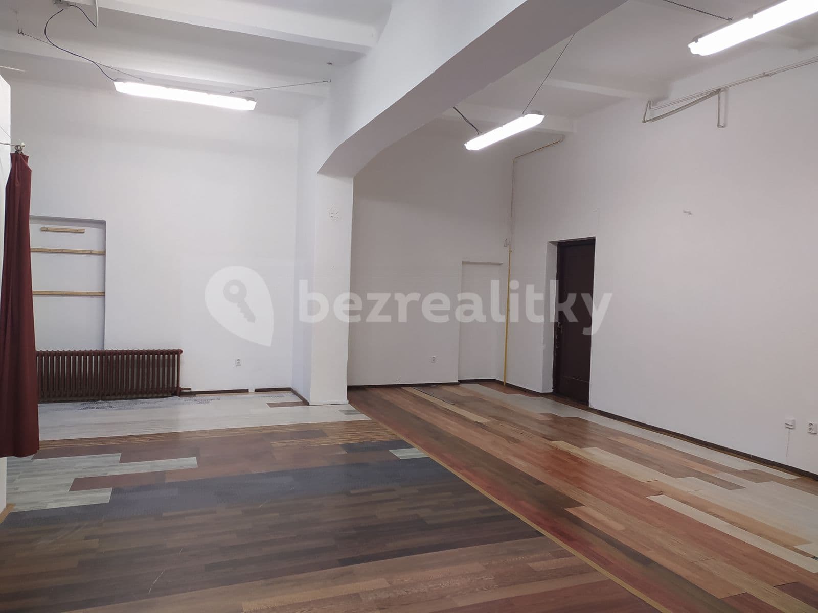Pronájem nebytového prostoru 110 m², Ostrava, Moravskoslezský kraj Pronájem nebytového prostoru 110 m², Ostrava, Moravskoslezský kraj